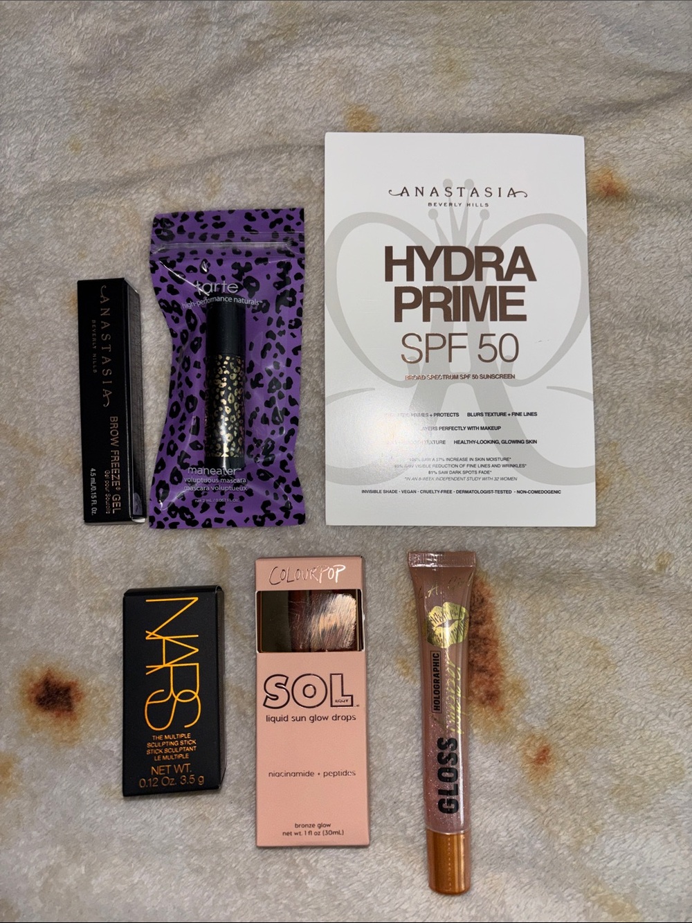 Makeup bundle - Picture 1 of 2